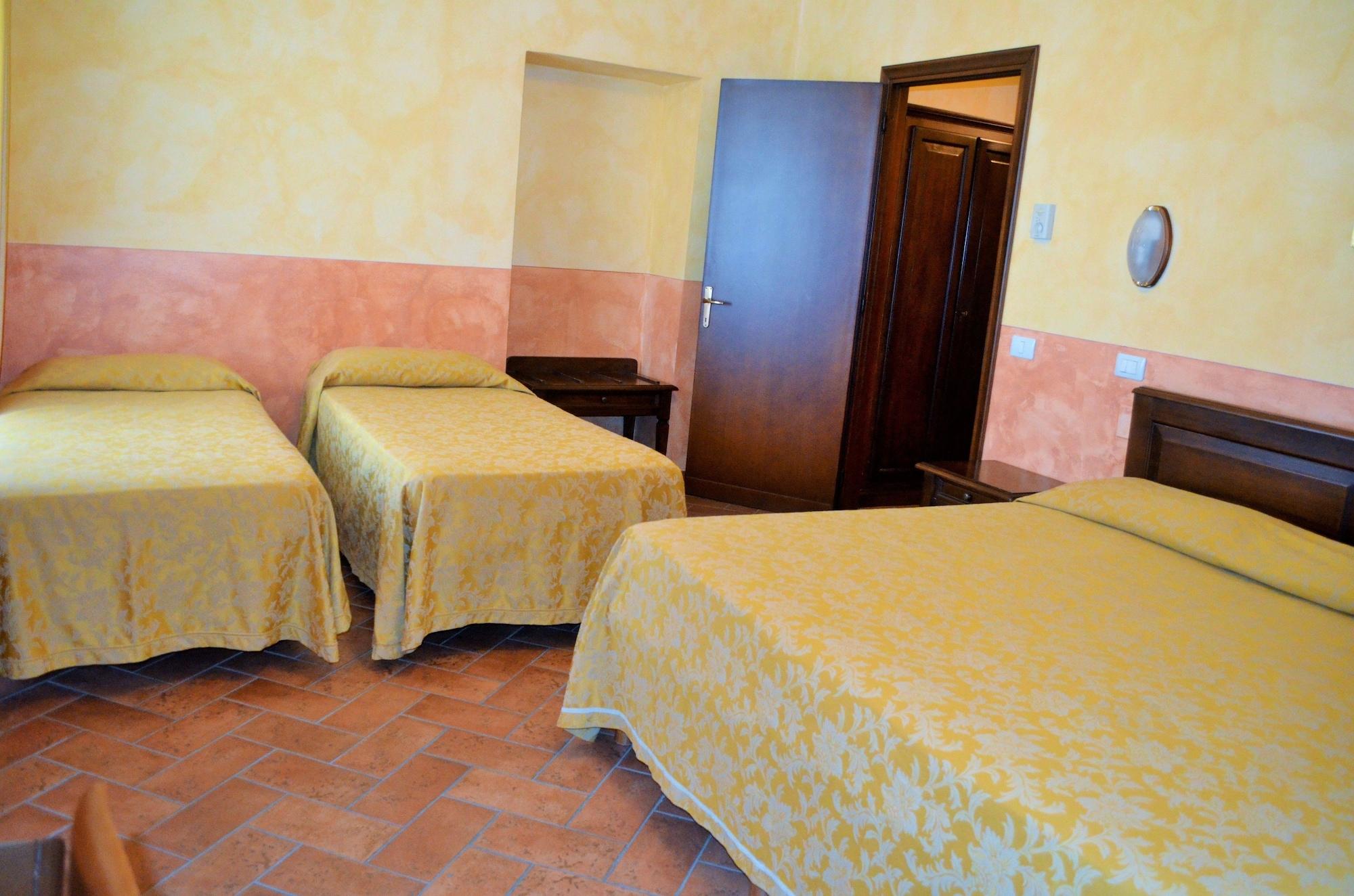 Hotel Oasi Neumann Cortona Zewnętrze zdjęcie