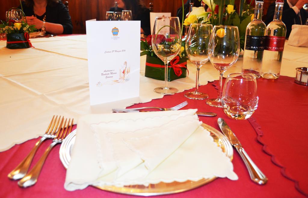Hotel Oasi Neumann Cortona Zewnętrze zdjęcie