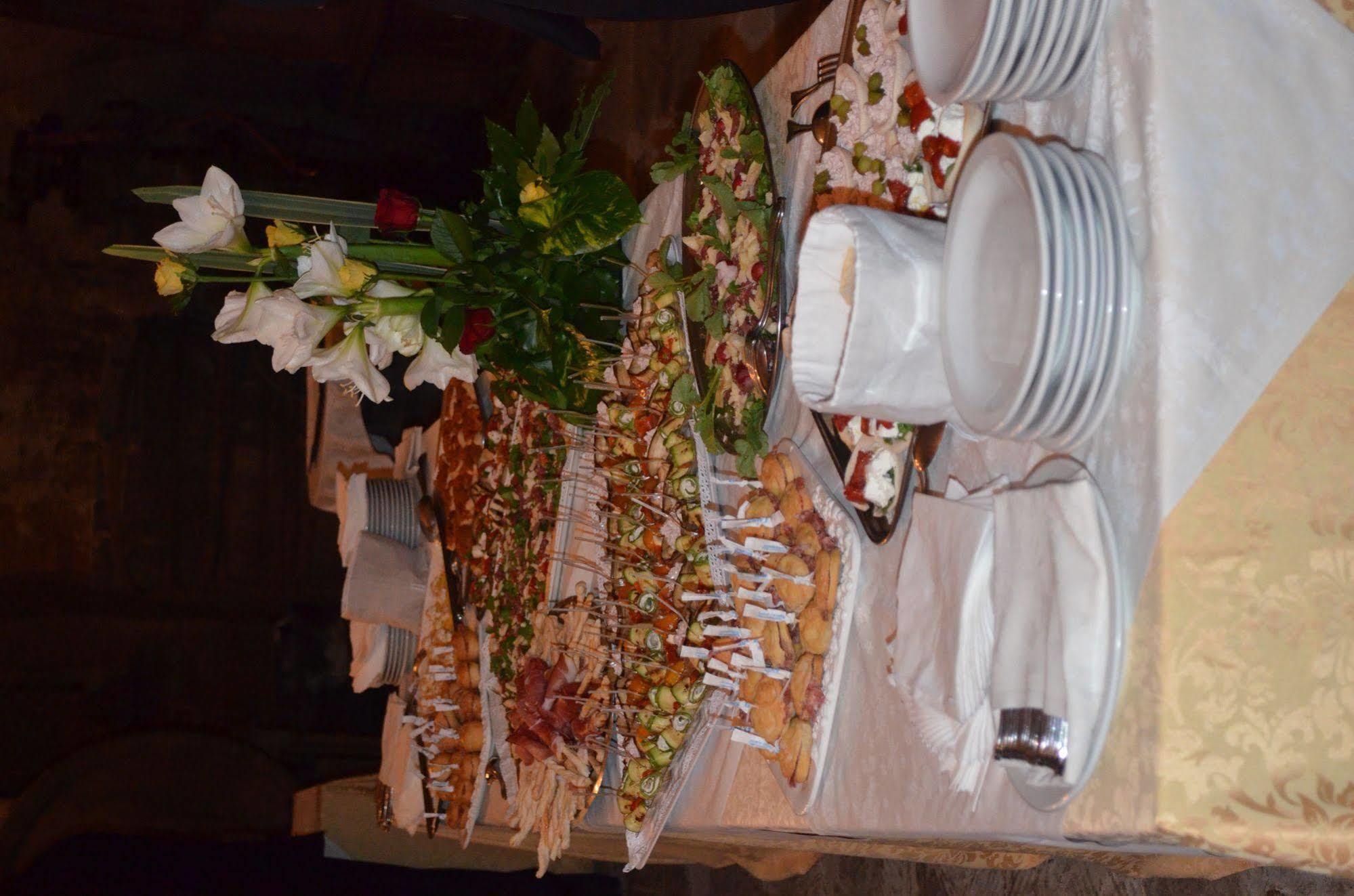 Hotel Oasi Neumann Cortona Zewnętrze zdjęcie
