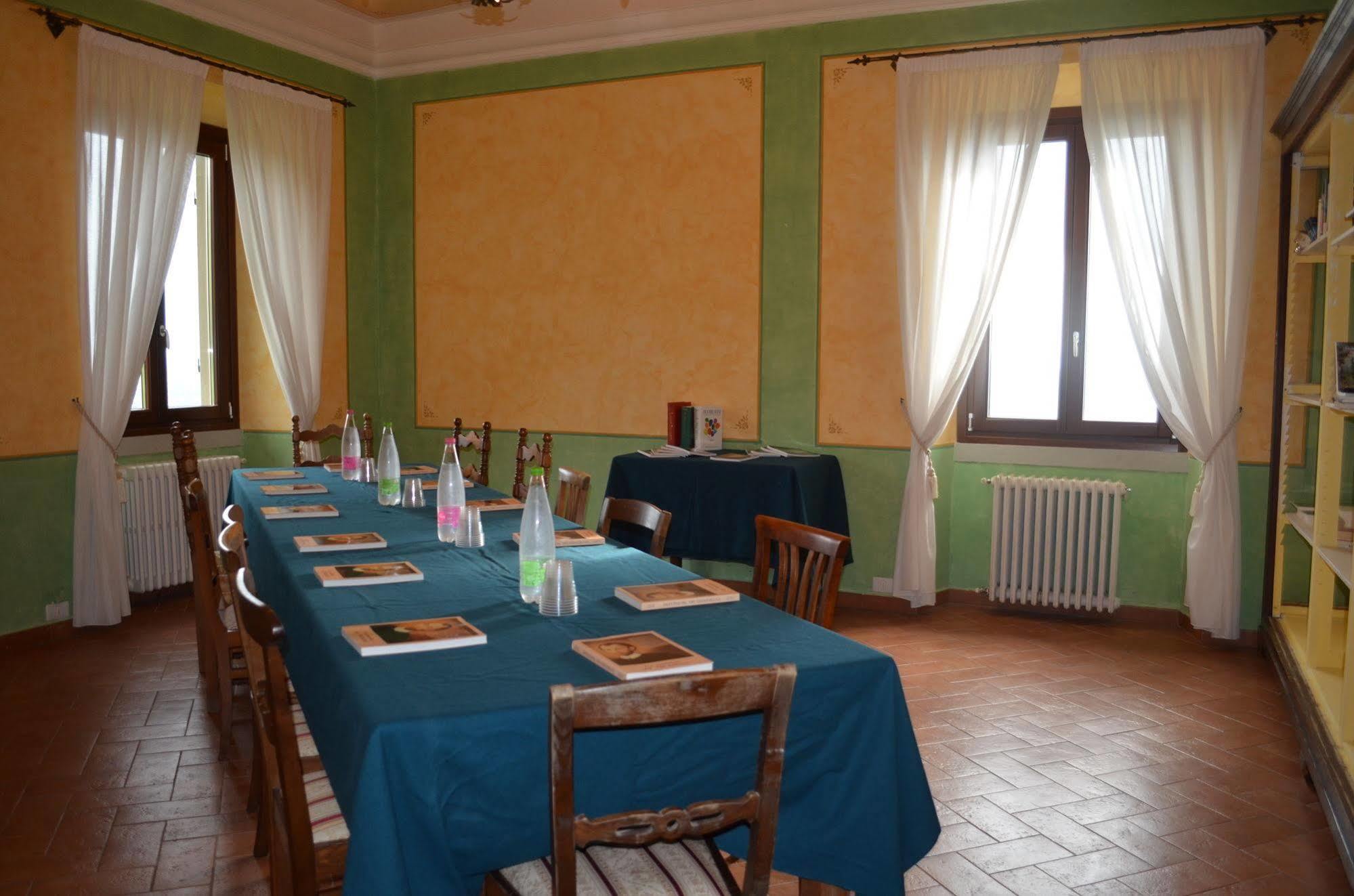Hotel Oasi Neumann Cortona Zewnętrze zdjęcie