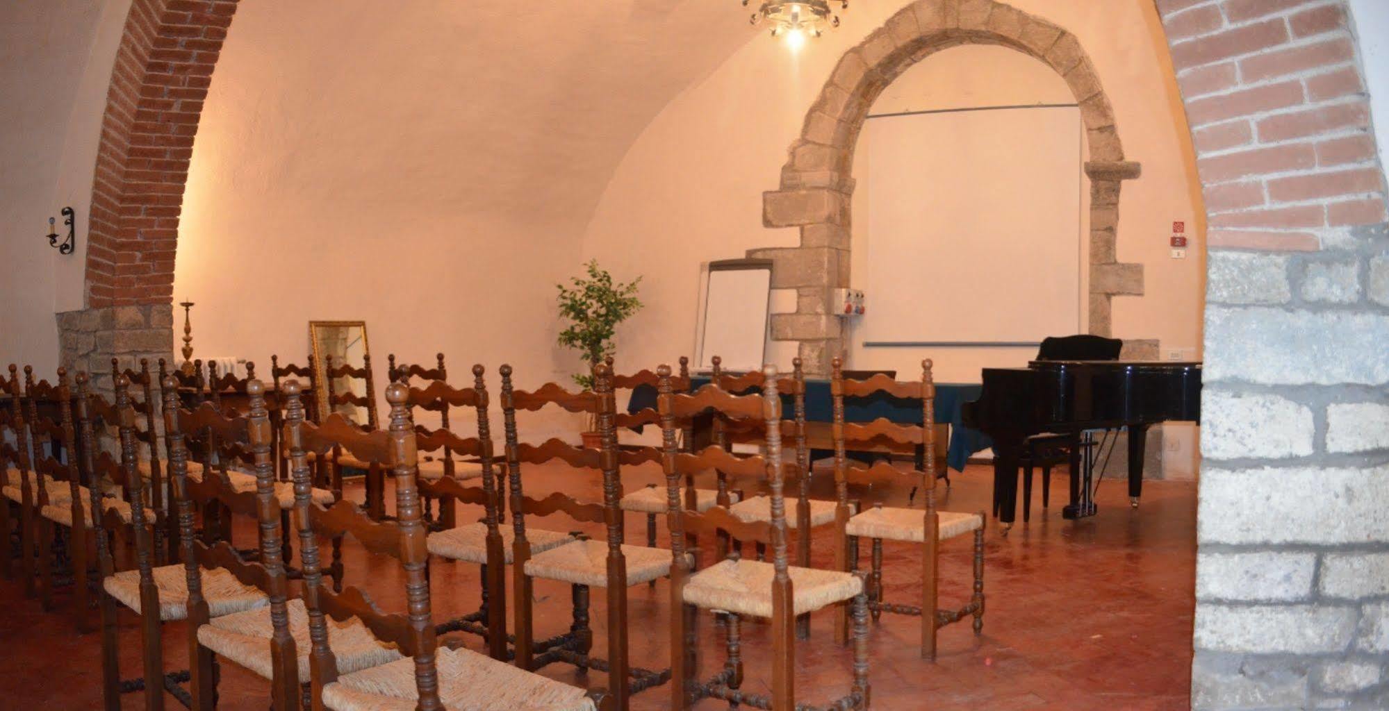 Hotel Oasi Neumann Cortona Zewnętrze zdjęcie