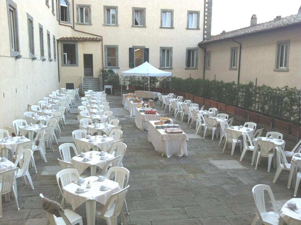 Hotel Oasi Neumann Cortona Zewnętrze zdjęcie