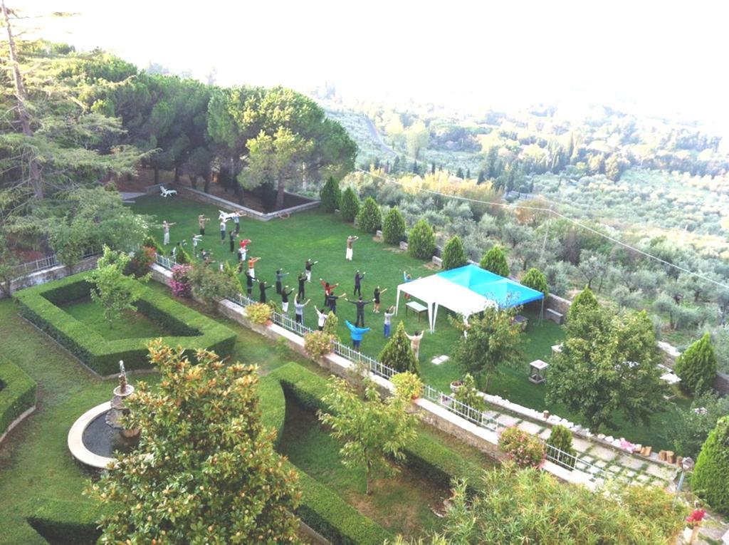 Hotel Oasi Neumann Cortona Zewnętrze zdjęcie